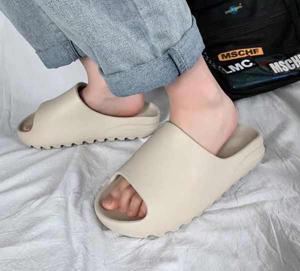 kanye 2021 men women shoes sandals beach slippers foam runner desert sand earth brown resin bone triple white black mens sneakers ysj
kanye 2021 men women shoes sandals beach slippers foam runner desert sand earth brown resin bone triple white black mens sneakers ysj