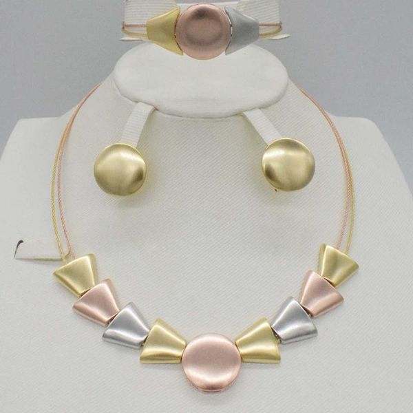 earrings & necklace 2021 exquisite dubai jewelry set luxury big nigerian wedding african beads costume design, Silver
earrings & necklace 2021 exquisite dubai jewelry set luxury big nigerian wedding african beads costume design, Silver