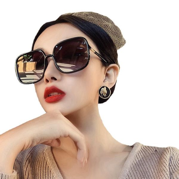 sunglasses tide big frame round face square polarized anti-uv polarizing vintage selling for women, White;black
sunglasses tide big frame round face square polarized anti-uv polarizing vintage selling for women, White;black