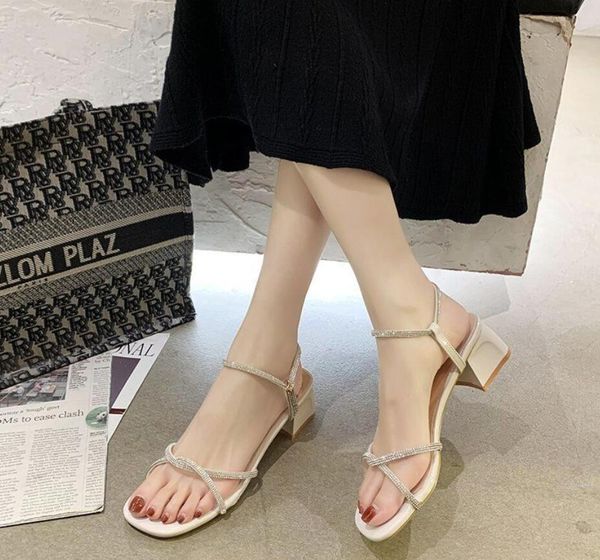 03 sandals shoes female thick heel 2021 spring and summer fairy style mid-heel high heels net red small fresh girl, White;red
03 sandals shoes female thick heel 2021 spring and summer fairy style mid-heel high heels net red small fresh girl, White;red