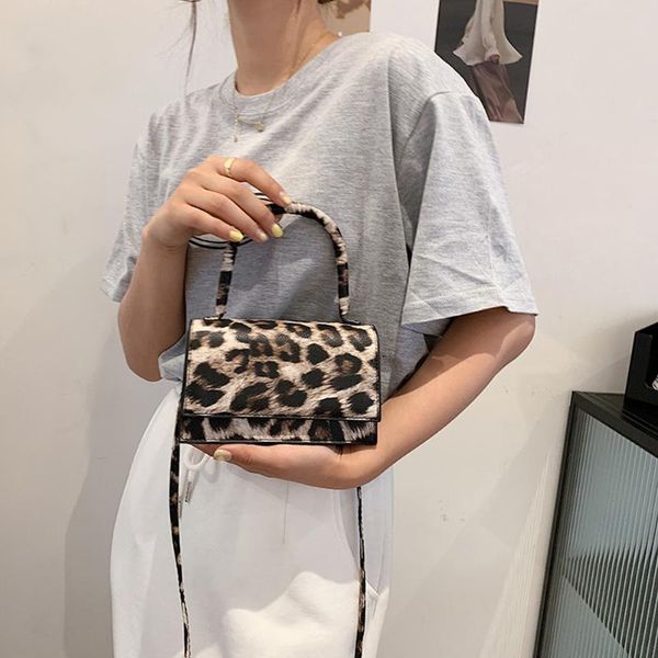 evening bags 2021 women's fashion flap handbags vintage pu leather women animal pattern print shoulder crossbody bag
evening bags 2021 women's fashion flap handbags vintage pu leather women animal pattern print shoulder crossbody bag