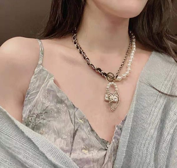 new small fragrant snake bone chain geometric water hook flower c family women's black hip hop necklace, Silver
new small fragrant snake bone chain geometric water hook flower c family women's black hip hop necklace, Silver
