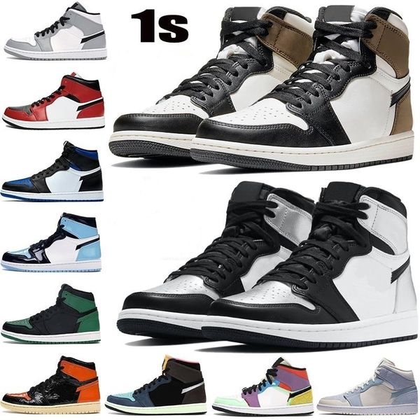 2021 pine black 1s men basketball shoes jumpman 1 bloodline men designer sneakers fearles obsidian unc patent gold black toe trainers
2021 pine black 1s men basketball shoes jumpman 1 bloodline men designer sneakers fearles obsidian unc patent gold black toe trainers