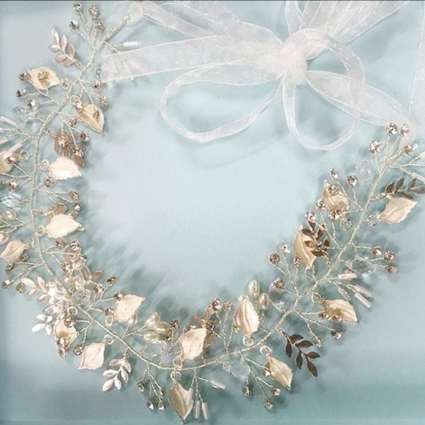 hair clips & barrettes nice leaves enamel flower wedding vine bride headband crown crystal beaded bridal jewelry factory good price sell, Golden;silver
hair clips & barrettes nice leaves enamel flower wedding vine bride headband crown crystal beaded bridal jewelry factory good price sell, Golden;silver