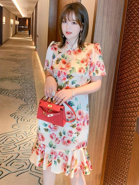 casual dresses silk printed pin bead plate button lotus leaf swing cheongsam dress 2021 summer, Black;gray
casual dresses silk printed pin bead plate button lotus leaf swing cheongsam dress 2021 summer, Black;gray