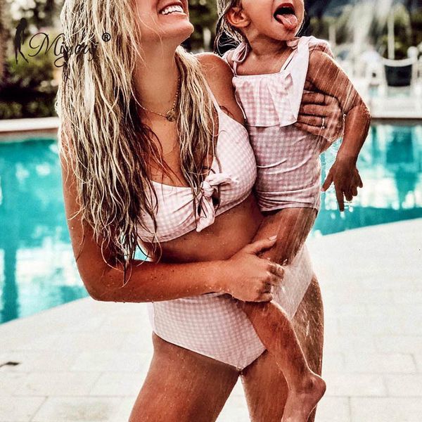 swimwear miyouj mother and daughter bikini high waist family matching bathing suit kids one piece swimsuit ruffle grid biquini mom baby, White;black
swimwear miyouj mother and daughter bikini high waist family matching bathing suit kids one piece swimsuit ruffle grid biquini mom baby, White;black