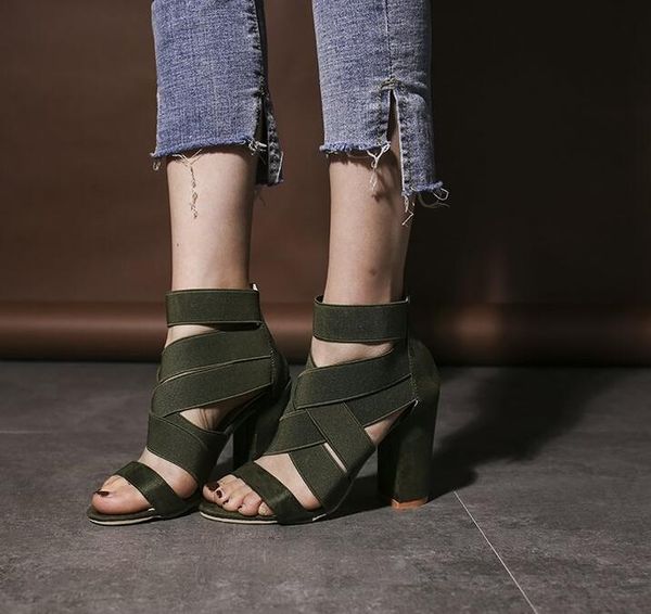 dress shoes 2021 style fashion ladies summer high heel party open toe thick with women's heels sandal, Black
dress shoes 2021 style fashion ladies summer high heel party open toe thick with women's heels sandal, Black