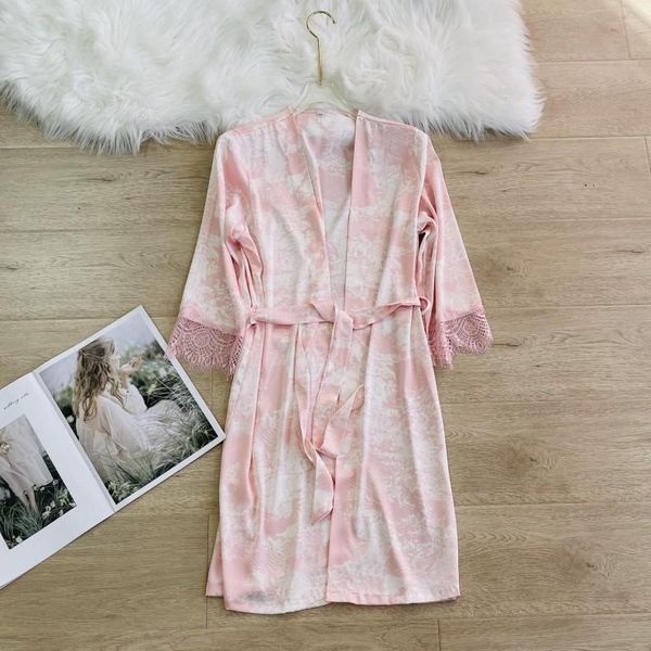 women's sleepwear lace patchwork women robe summer satin bathrobe gown silky female kimono casual nightgown home dressing, Black;red
women's sleepwear lace patchwork women robe summer satin bathrobe gown silky female kimono casual nightgown home dressing, Black;red
