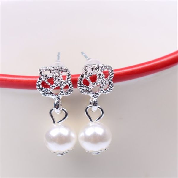 japan and south korea small fresh flower personalized chandelier simple women fashion pearl earrings, Silver
japan and south korea small fresh flower personalized chandelier simple women fashion pearl earrings, Silver
