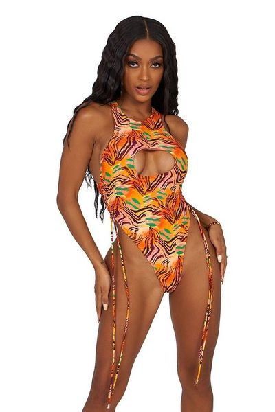 mw8321 women's pullout printed striped one piece bikini swimsuit, White;black
mw8321 women's pullout printed striped one piece bikini swimsuit, White;black