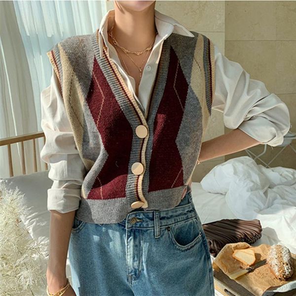 women's vests autumn vintage argyle sweater vest women 2021 winter v neck knited korean style sleeveless jacket gilet femme, Black;white
women's vests autumn vintage argyle sweater vest women 2021 winter v neck knited korean style sleeveless jacket gilet femme, Black;white
