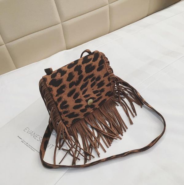 cross body 2022 's bag fashion tassel shoulder mini messenger bags trendy men and women coin purse
cross body 2022 's bag fashion tassel shoulder mini messenger bags trendy men and women coin purse
