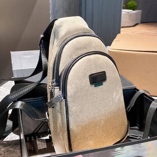 man luxurys designers bags waist bag brand chest handbags crossbody multifunctional adjustable shoulder strap
man luxurys designers bags waist bag brand chest handbags crossbody multifunctional adjustable shoulder strap