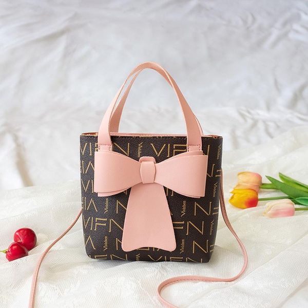 duffel bags women's bag 2021 printing bucket fashion ladies one-shoulder diagonal handbag mobile phone coin purse
duffel bags women's bag 2021 printing bucket fashion ladies one-shoulder diagonal handbag mobile phone coin purse