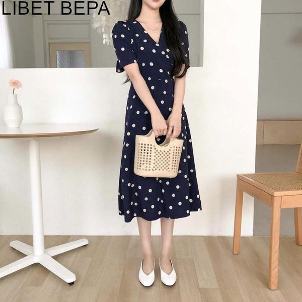 casual dresses 2021 summer women v-neck high waist floral daisy lace up fashionable vintage puff sleeve long dress dr2072, Black;gray
casual dresses 2021 summer women v-neck high waist floral daisy lace up fashionable vintage puff sleeve long dress dr2072, Black;gray