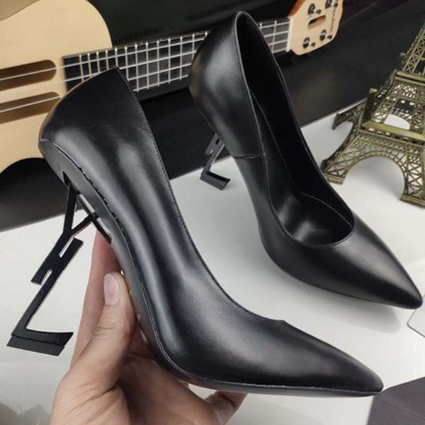 high heels covered head flat sandals single shoes designer heels summer new style pointed rhinestone bow tie cross strap satin french minori, Black
high heels covered head flat sandals single shoes designer heels summer new style pointed rhinestone bow tie cross strap satin french minori, Black