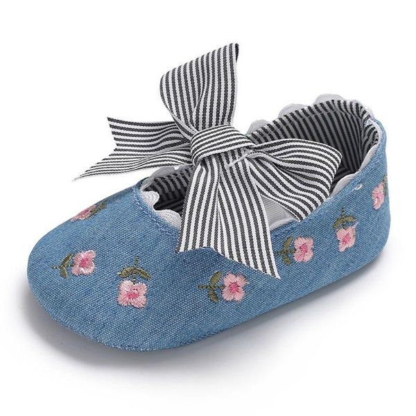 first walkers fashion embroidered flower princess shoes for toddler baby girls big bow soft born moccasins 0-18 months
first walkers fashion embroidered flower princess shoes for toddler baby girls big bow soft born moccasins 0-18 months