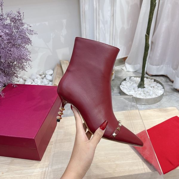 high heeled martin boots autumn winter coarse heel women shoes desert boot 100% real leather zipper letter lace up fashion lady heels large, Black
high heeled martin boots autumn winter coarse heel women shoes desert boot 100% real leather zipper letter lace up fashion lady heels large, Black