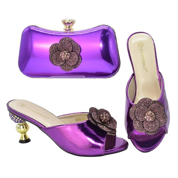 dress shoes specials design african women and bag to match in purple color comfortable heels with shining crystal for party, Black
dress shoes specials design african women and bag to match in purple color comfortable heels with shining crystal for party, Black