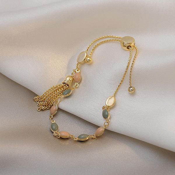 charm bracelets retro geometric metal tassel bracelet for women trendy design simplicity cuff bangles female elegant delicate, Golden;silver
charm bracelets retro geometric metal tassel bracelet for women trendy design simplicity cuff bangles female elegant delicate, Golden;silver