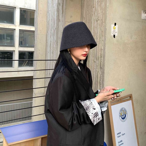 autumn and winter woollen children's korean versatile foldable fisherman's beggar's barefaced felt bell shaped basin hat, Blue;gray
autumn and winter woollen children's korean versatile foldable fisherman's beggar's barefaced felt bell shaped basin hat, Blue;gray