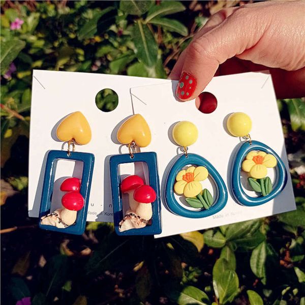 new children's resin cute little flower red mushroom window sill series earrings 925 silver needle female, Black
new children's resin cute little flower red mushroom window sill series earrings 925 silver needle female, Black