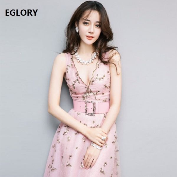 capris 2021 summer fashion wedding party women v-neck allover tulle mesh embroidery pink long maxi, Black;gray
capris 2021 summer fashion wedding party women v-neck allover tulle mesh embroidery pink long maxi, Black;gray