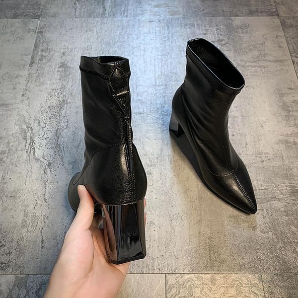 boots women's shoes ankle fall 2021 fashion pointed toe slim stretch back zipper flashing diamond high heel, Black
boots women's shoes ankle fall 2021 fashion pointed toe slim stretch back zipper flashing diamond high heel, Black