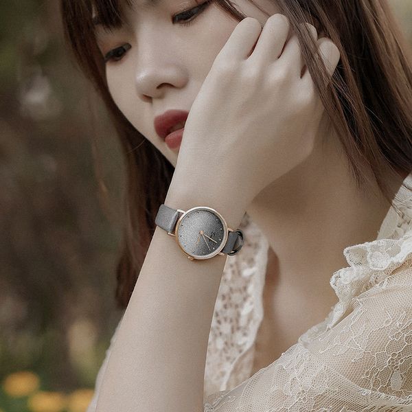 eavanlin yiwenlin starry sky star women's simple temperament waterproof fashion quartz watch, Slivery;brown
eavanlin yiwenlin starry sky star women's simple temperament waterproof fashion quartz watch, Slivery;brown
