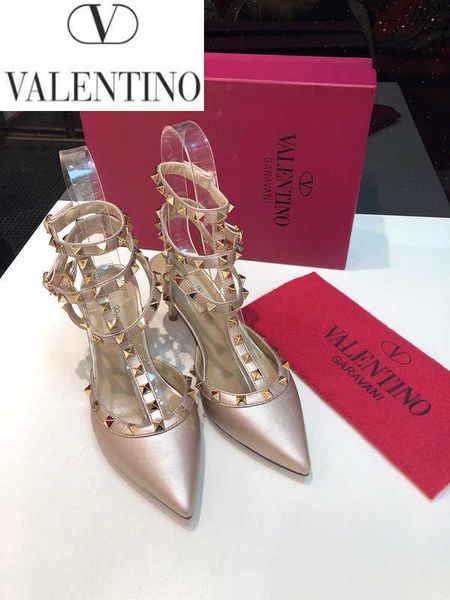 shoes designer luxury brand dress women high heels sandals slippers mules sneakers slides pumps loafers ballerinas b3ye, Black;white
shoes designer luxury brand dress women high heels sandals slippers mules sneakers slides pumps loafers ballerinas b3ye, Black;white