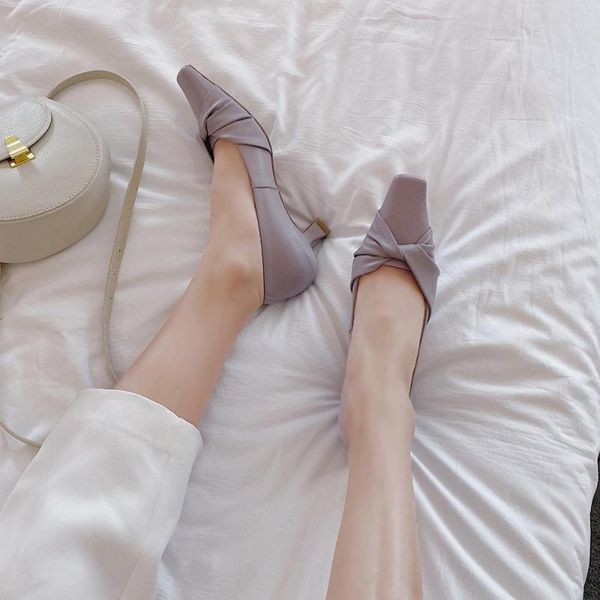 dress shoes 2021 spring and autumn simple stylish small square head high heels female wild temperament leather heeled x159, Black
dress shoes 2021 spring and autumn simple stylish small square head high heels female wild temperament leather heeled x159, Black