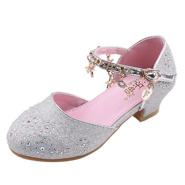 sneakers 2021 summer children's girls sequins catwalk high heels princess shoes small chair dress performance, Black;red
sneakers 2021 summer children's girls sequins catwalk high heels princess shoes small chair dress performance, Black;red