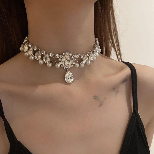 2021 luxury chic bling crystal choker necklace fashion trendy party pendant necklace bride wedding jewelry gifts, Golden;silver
2021 luxury chic bling crystal choker necklace fashion trendy party pendant necklace bride wedding jewelry gifts, Golden;silver