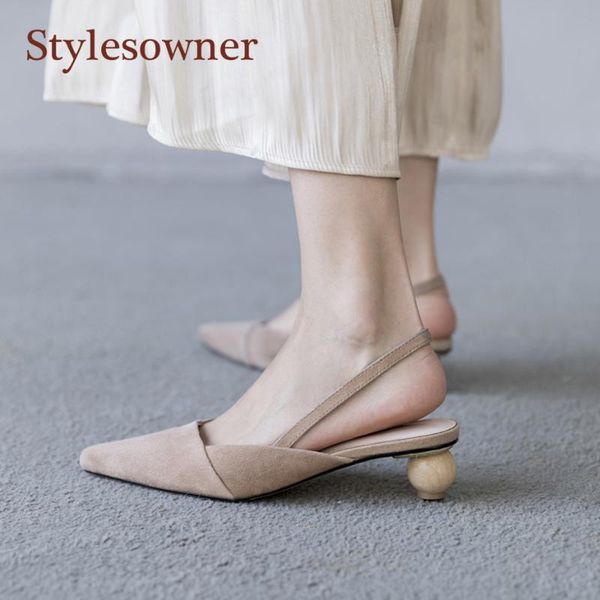 stylesowner 2021 est designer lady shoe slip on slinback strange geometric heel suede leather consice fashion sandals, Black
stylesowner 2021 est designer lady shoe slip on slinback strange geometric heel suede leather consice fashion sandals, Black
