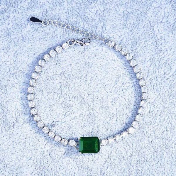 charm bracelets delicate square bracelet elegant silver chain inlay full dazzling zircon simplicity jewelry for women wedding engagement, Golden;silver
charm bracelets delicate square bracelet elegant silver chain inlay full dazzling zircon simplicity jewelry for women wedding engagement, Golden;silver