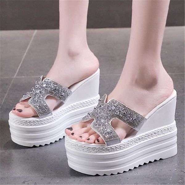 slippers summer style chunky women's black white rhinestone platform peep toe 13cm wedges super high heel sandals
slippers summer style chunky women's black white rhinestone platform peep toe 13cm wedges super high heel sandals