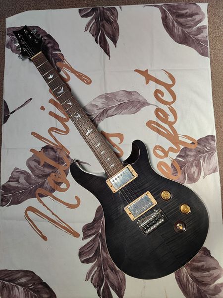 fashion black electric guitar, professional playing beginners special wholesale
fashion black electric guitar, professional playing beginners special wholesale
