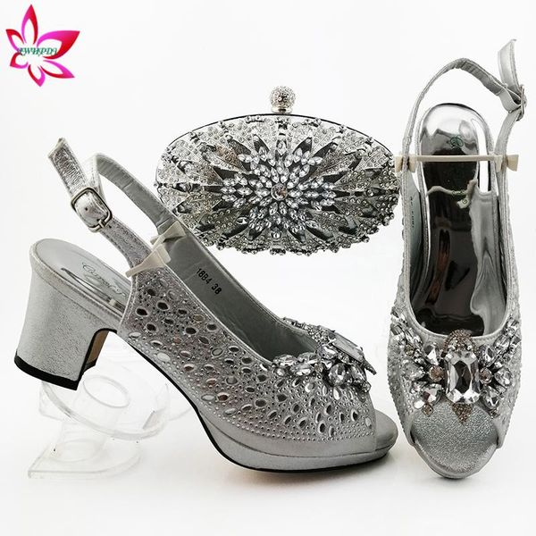 dress shoes elegant style silver color italian with matching bags set shoe and bag for party in women selling wedding, Black
dress shoes elegant style silver color italian with matching bags set shoe and bag for party in women selling wedding, Black