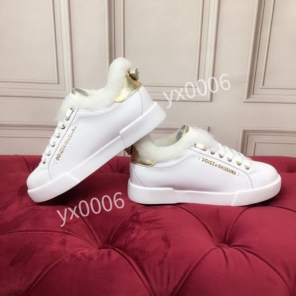 2021 men women casual shoes low 35-45 vulcanized ace red bottom b23 bee sneakers real leather rubber sole white diagonals hc200905, Red;white
2021 men women casual shoes low 35-45 vulcanized ace red bottom b23 bee sneakers real leather rubber sole white diagonals hc200905, Red;white