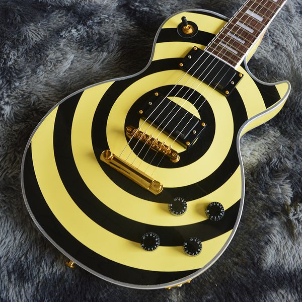classic band electric guitar, beautiful appearance, solid wood, perfect timbre, delivery home
classic band electric guitar, beautiful appearance, solid wood, perfect timbre, delivery home