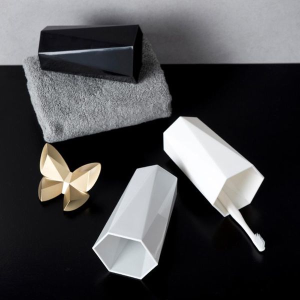 mugs novelty geometric pattern cup and with handle coffee travel plastic mug milk juice tea reusable water cups
mugs novelty geometric pattern cup and with handle coffee travel plastic mug milk juice tea reusable water cups