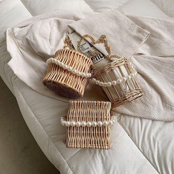 fashion spring and bag shoulder pearl straw woven hollow summer foreign female trade handbag 2021 chain new bclna
fashion spring and bag shoulder pearl straw woven hollow summer foreign female trade handbag 2021 chain new bclna