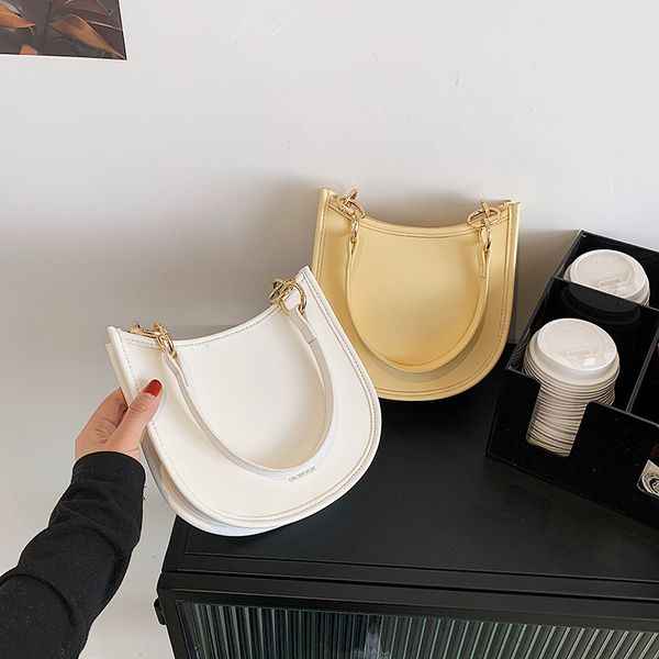 2021 women's small ck spring and summer simple fashion handbag messenger geometric one shoulder saddle bag
2021 women's small ck spring and summer simple fashion handbag messenger geometric one shoulder saddle bag