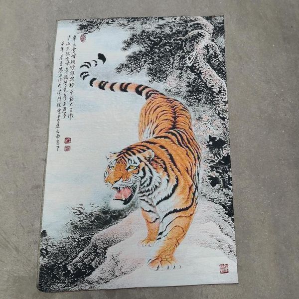 other arts and crafts thangka embroidery mural painting gold silk embroidered brocade xiashan tiger
other arts and crafts thangka embroidery mural painting gold silk embroidered brocade xiashan tiger