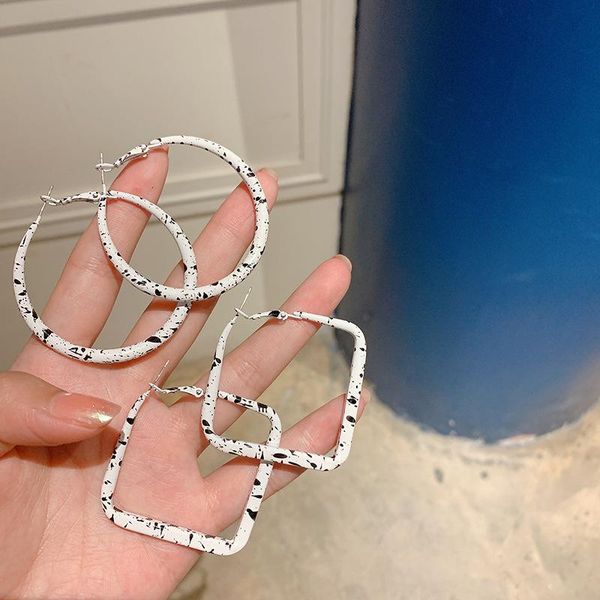 hoop & huggie korea vintage white spray paint metal geometric round sqaure big earrings for women fashion jewelry accessories gifts, Golden;silver
hoop & huggie korea vintage white spray paint metal geometric round sqaure big earrings for women fashion jewelry accessories gifts, Golden;silver
