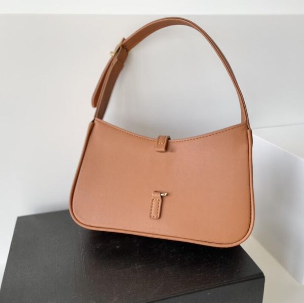 fashion designers luxurys shoulder bags senior perfect women handbags brand letters bag strap adjustable with box
fashion designers luxurys shoulder bags senior perfect women handbags brand letters bag strap adjustable with box