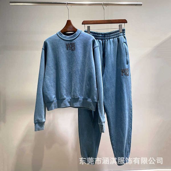 autumn and winter king aw letter foaming printing acetic acid washing used leisure clothes and trousers set, Gray
autumn and winter king aw letter foaming printing acetic acid washing used leisure clothes and trousers set, Gray