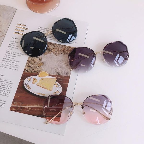 sunglasses oloey elegant trimmed women semi-rimless gradient eyewear brand designer metal glasses driving oversized uv400 oculos, White;black
sunglasses oloey elegant trimmed women semi-rimless gradient eyewear brand designer metal glasses driving oversized uv400 oculos, White;black