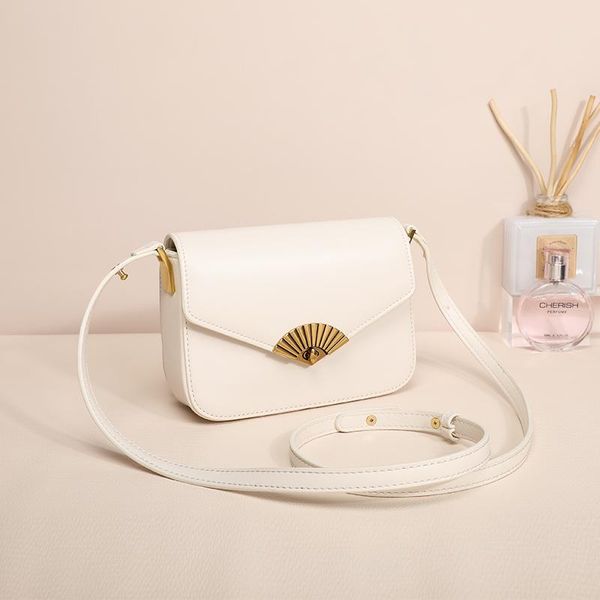 evening bags 2021summer square women axillary shoulder handbag designs retro style the fan metal crossbody bag
evening bags 2021summer square women axillary shoulder handbag designs retro style the fan metal crossbody bag