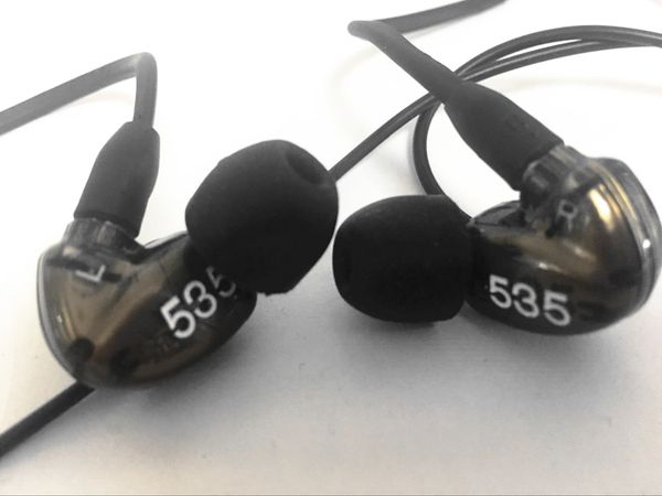 ship in 24 hours brand se535 detachable earphone hi-fi stereo headset se 535 in ear earphones separate cable with box vs se215
ship in 24 hours brand se535 detachable earphone hi-fi stereo headset se 535 in ear earphones separate cable with box vs se215